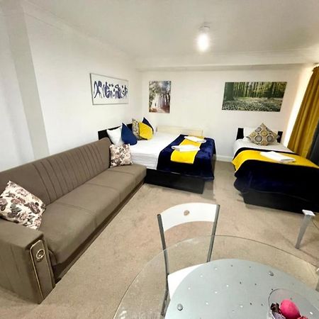 2 Bedrooms Modern Central London Apartment, Full Kitchen, 5 Minutes Tube Station Экстерьер фото